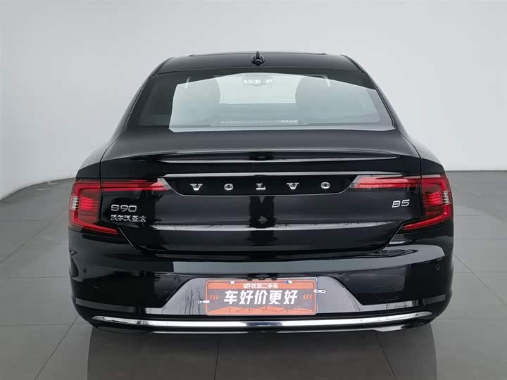 Фото 4 - Volvo S90