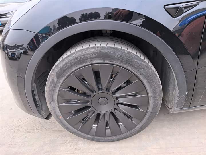 Фото 7 - Tesla Model Y