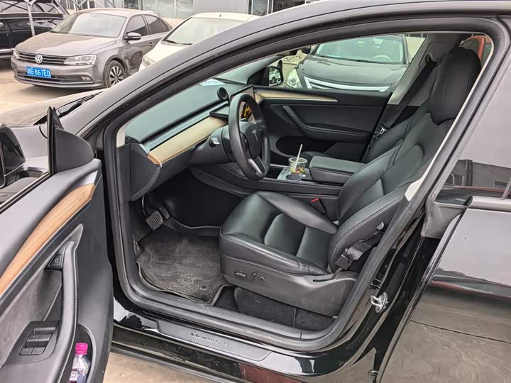 Фото 9 - Tesla Model Y