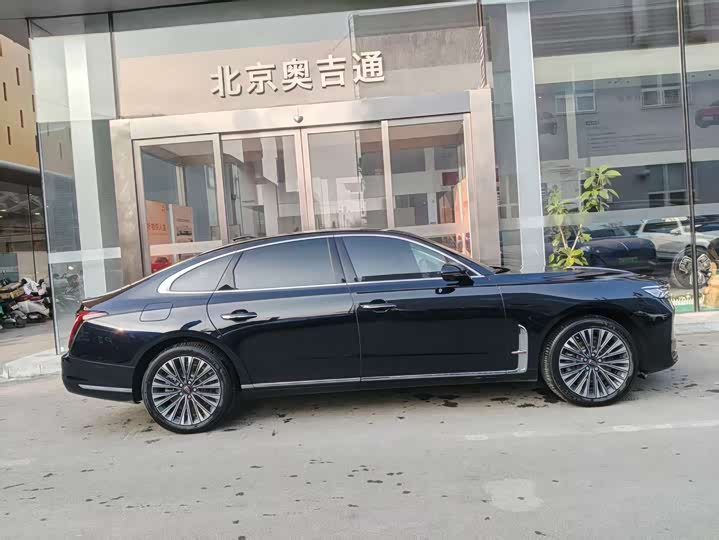 Фото 8 - Hongqi H9