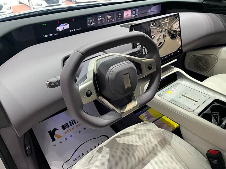 Фото 6 - Avatr 12