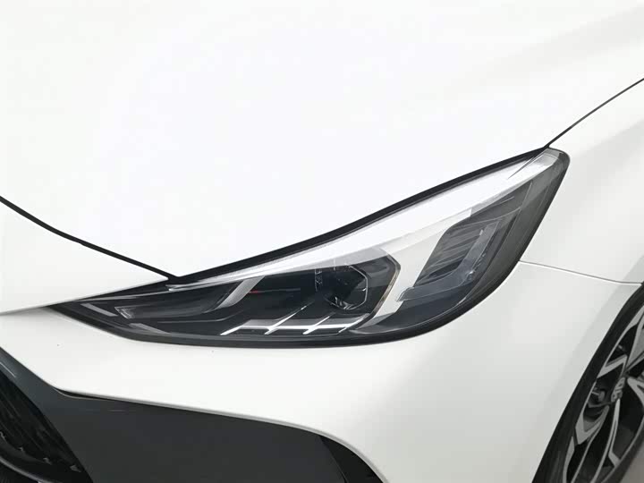 Фото 7 - MG Motor 5