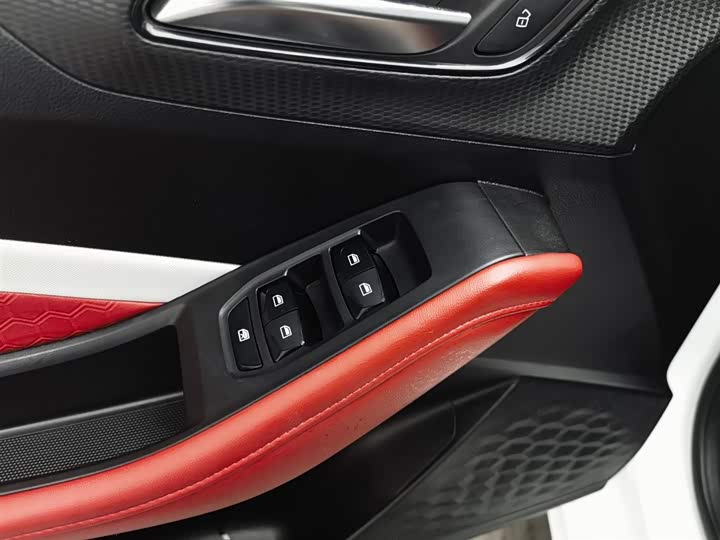 Фото 9 - MG Motor 5