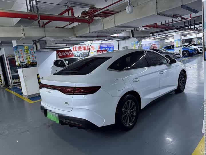 Фото 3 - BYD Qin L