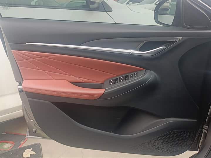 Фото 7 - Changan Eado Plus