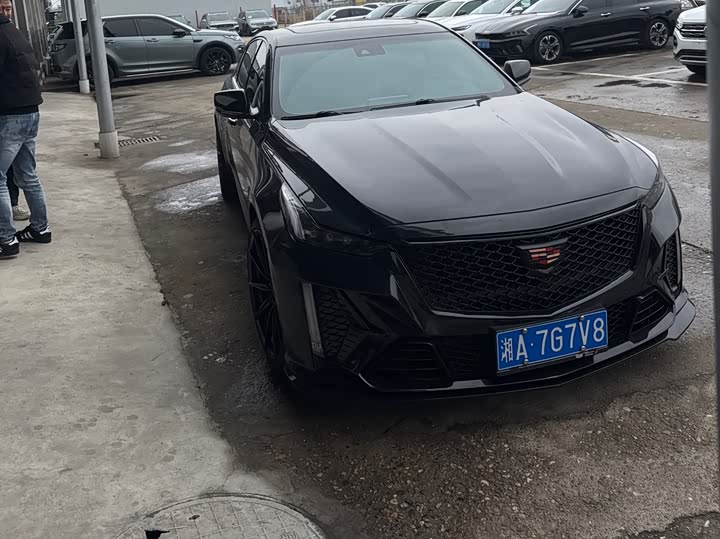 Фото 1 - Cadillac CT5