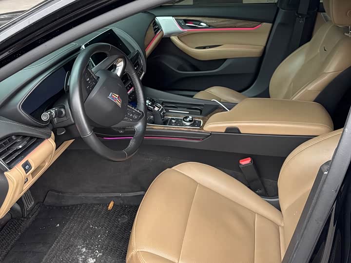 Фото 9 - Cadillac CT5