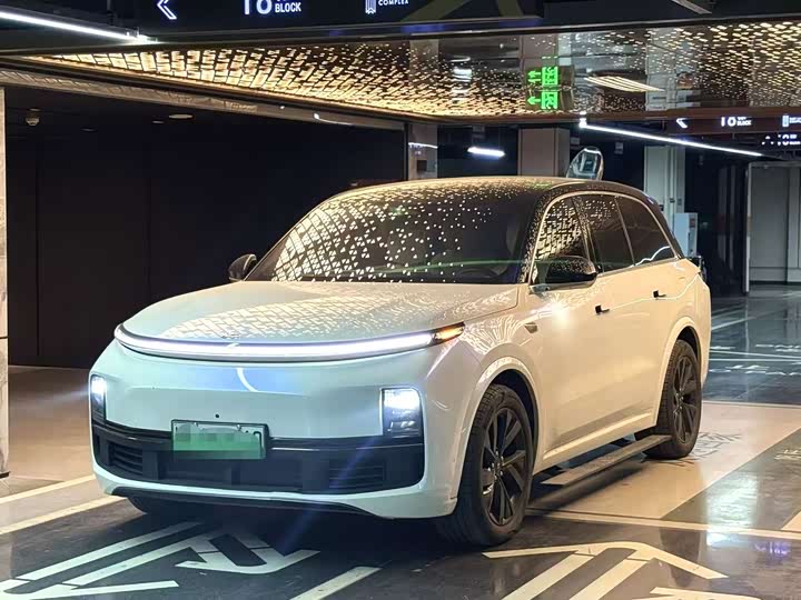 Фото 1 - LiXiang L8