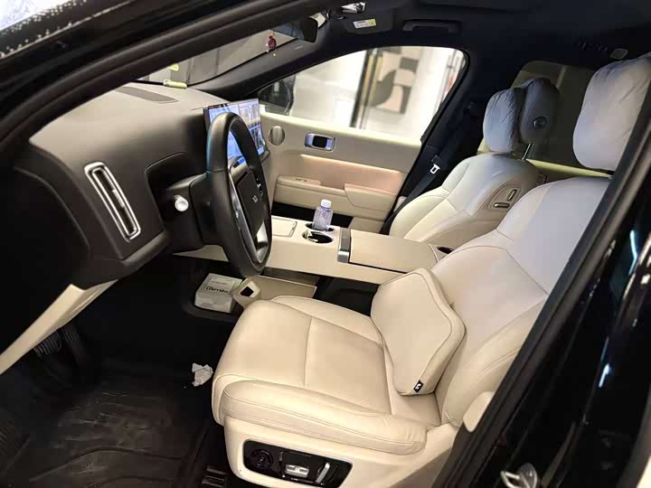 Фото 3 - LiXiang L8