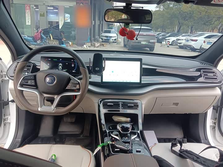 Фото 9 - BYD Qin Plus