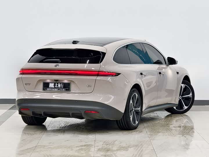 Фото 4 - Nio ET5T