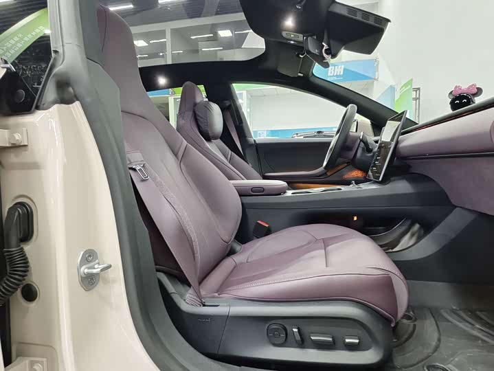 Фото 7 - Nio ET5T