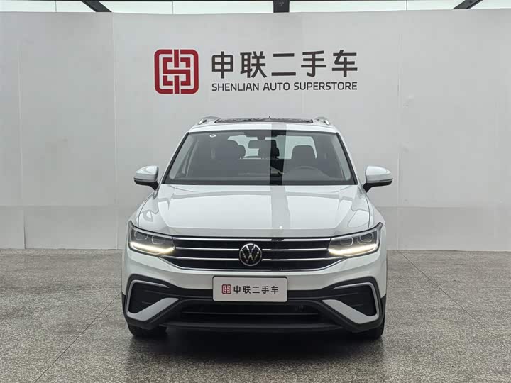 Фото 5 - Volkswagen Tiguan L Pro