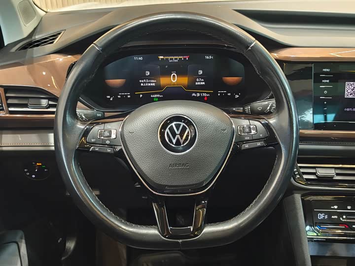 Фото 8 - Volkswagen Tharu