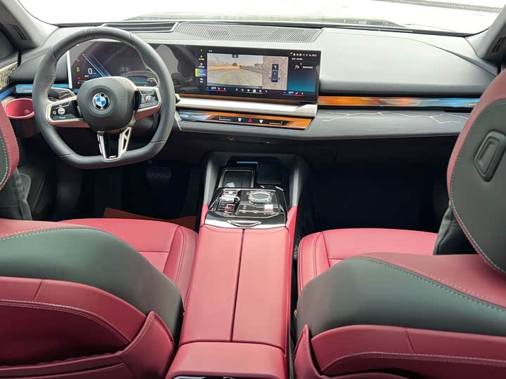 Фото 5 - BMW 5 Series