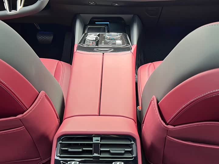 Фото 6 - BMW 5 Series