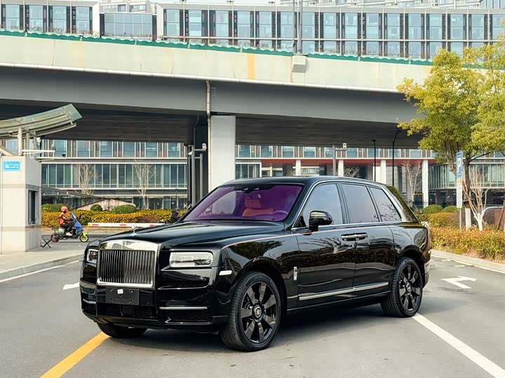 Фото 2 - Rolls-Royce Cullinan