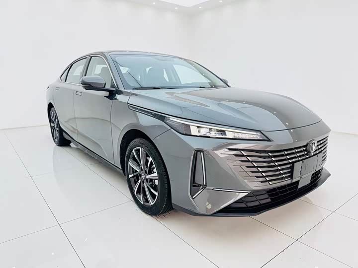 Фото 2 - Changan Eado Plus