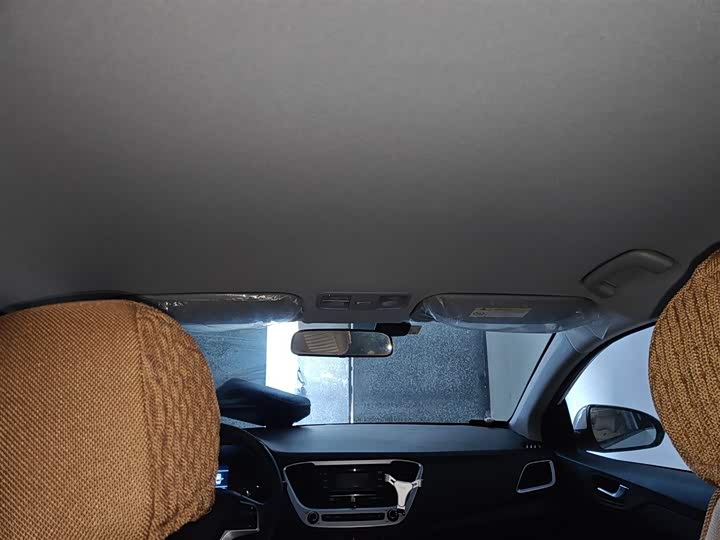 Фото 9 - Hyundai Verna