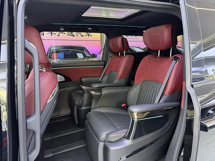 Фото 8 - GAC Trumpchi M8