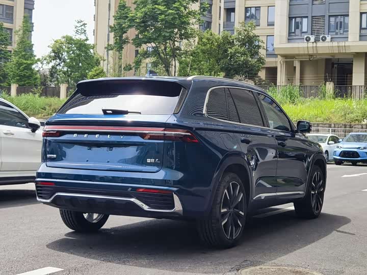 Фото 5 - Geely Monjaro