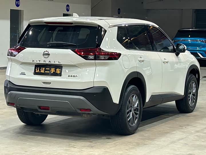 Фото 6 - Nissan X-Trail