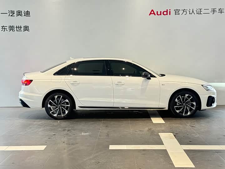 Фото 3 - Audi A4L