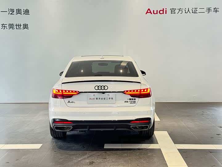 Фото 5 - Audi A4L