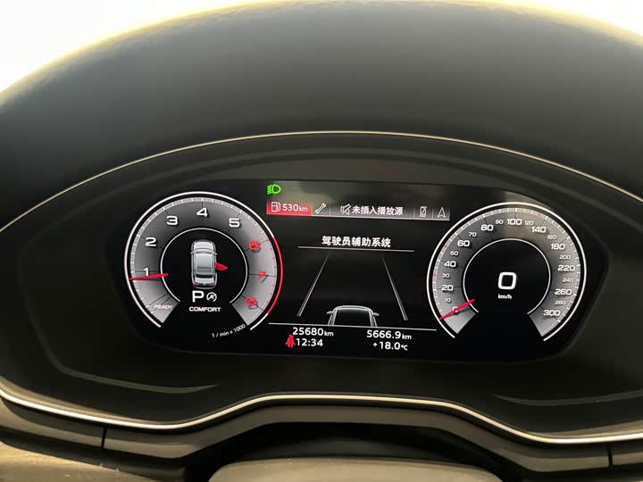 Фото 7 - Audi A4L