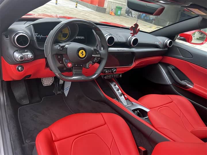 Фото 5 - Ferrari Portofino