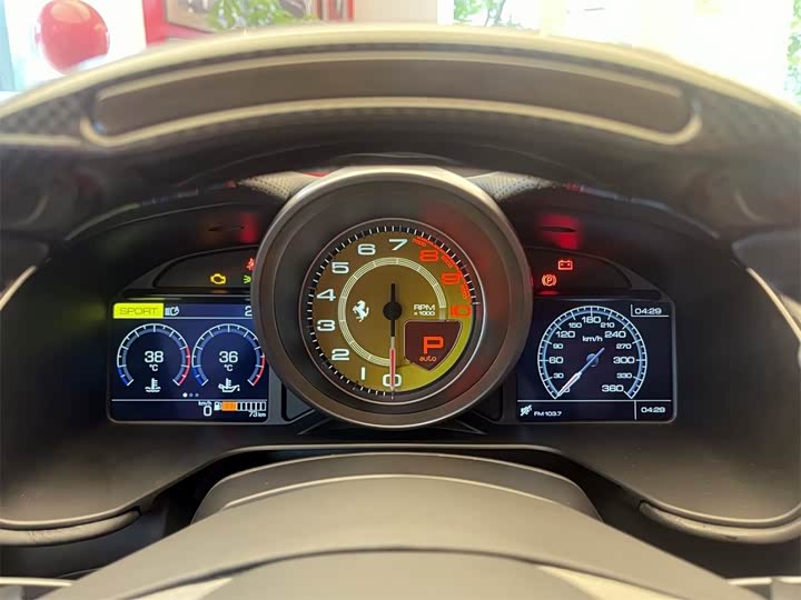 Фото 7 - Ferrari Portofino