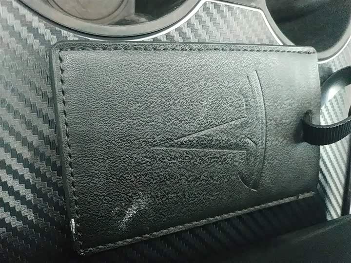 Фото 9 - Tesla Model 3