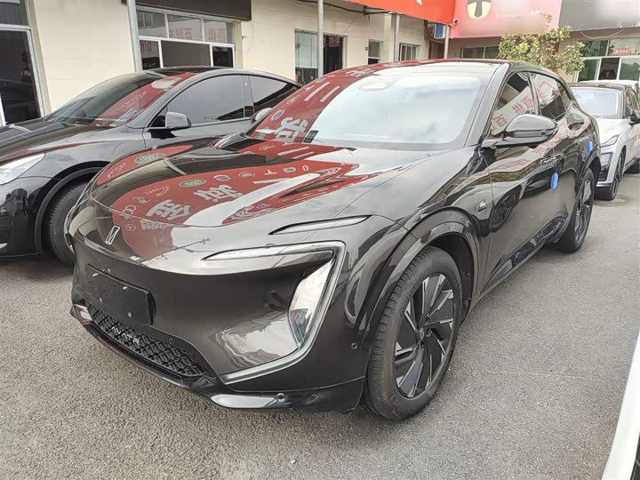 Фото 1 - Avatr 07