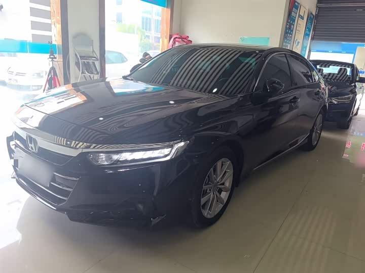 Фото 1 - Honda Accord