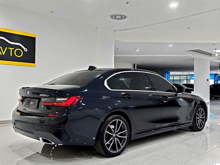 Фото 2 - BMW 3 Series