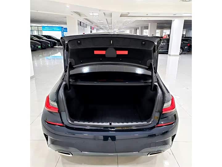 Фото 8 - BMW 3 Series