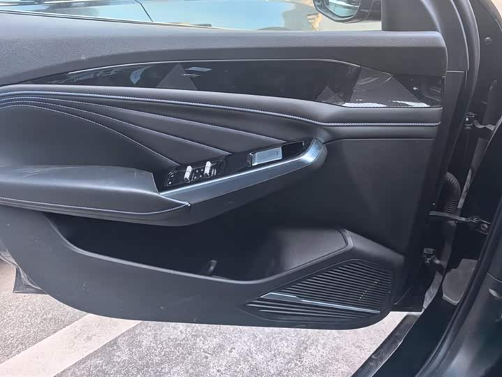 Фото 7 - Geely Preface L