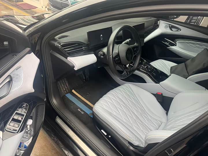 Фото 3 - BYD Seal