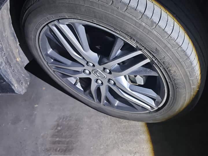 Фото 6 - Honda Elysion