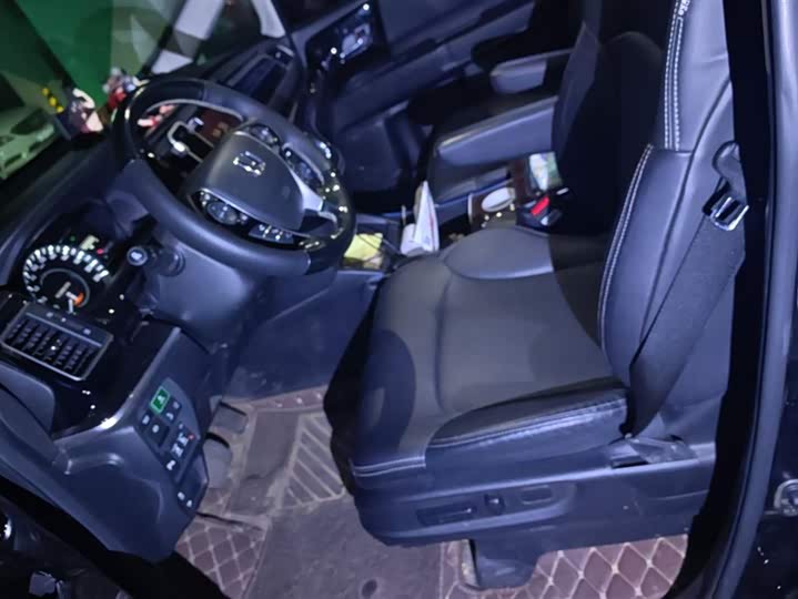 Фото 9 - Honda Elysion