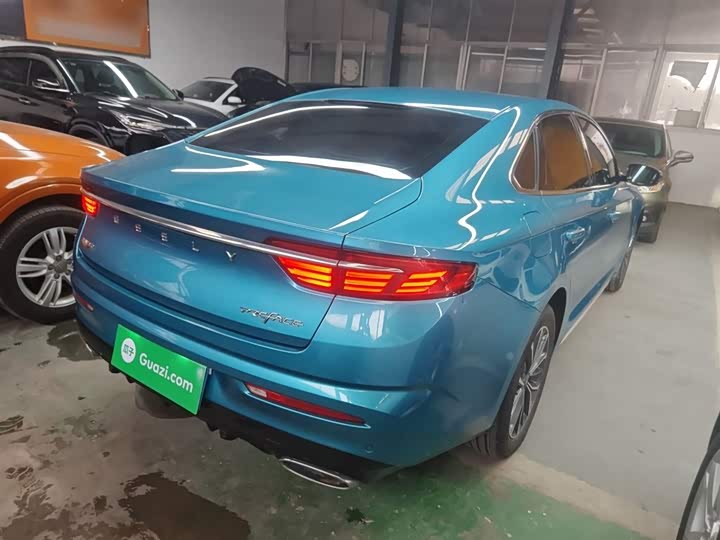 Фото 7 - Geely Preface