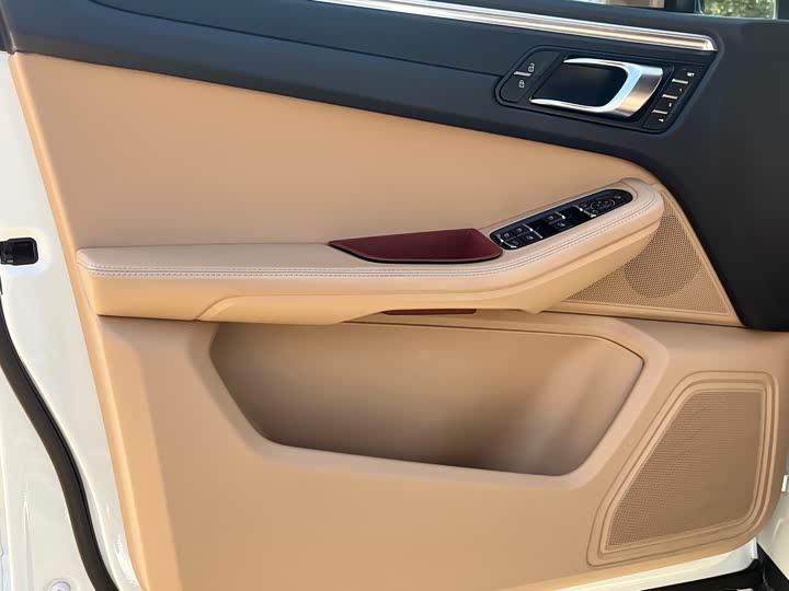 Фото 9 - Porsche Macan