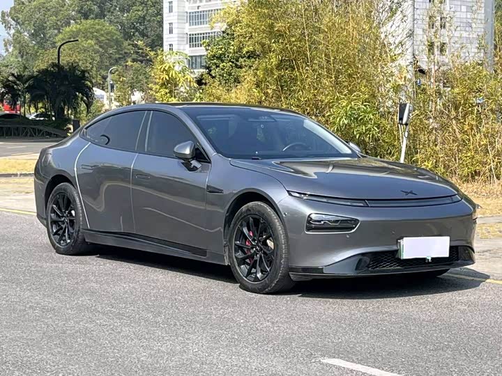 Фото 3 - XPeng P7