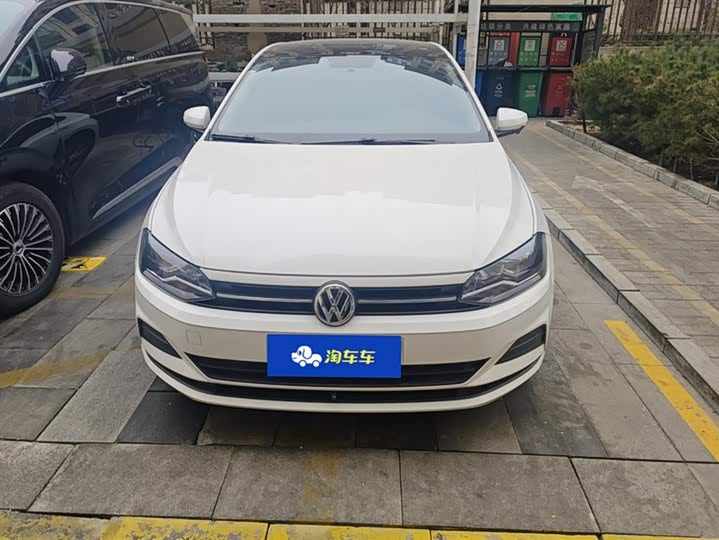 Фото 2 - Volkswagen Polo