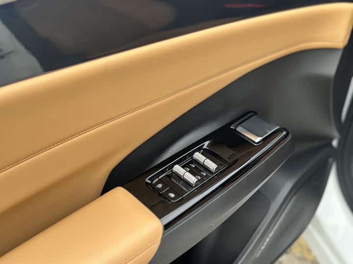 Фото 6 - Geely Galaxy L7