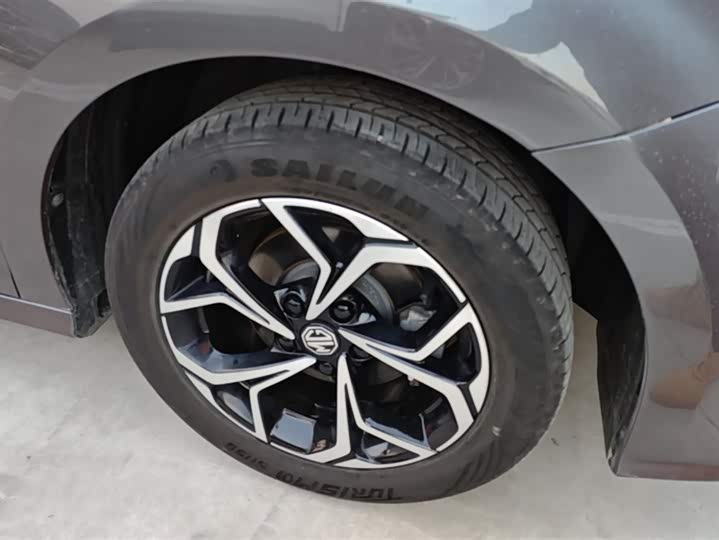 Фото 6 - MG Motor 5