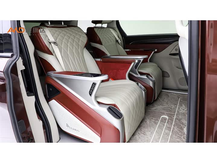 Фото 8 - Buick GL8 ES