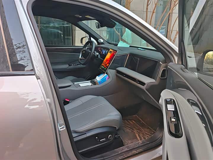 Фото 8 - Geely Galaxy L7