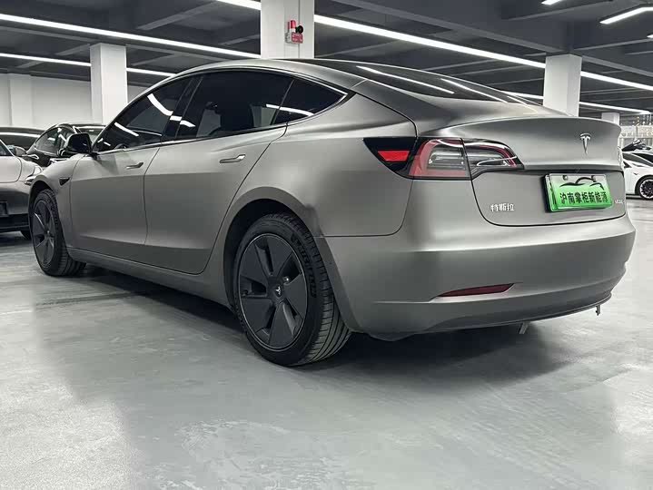 Фото 9 - Tesla Model 3