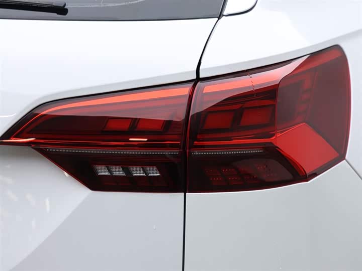 Фото 3 - Volkswagen Tayron GTE Hybrid